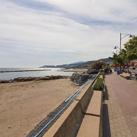 Le Terrazze سانتو ستيفانو أل ماري